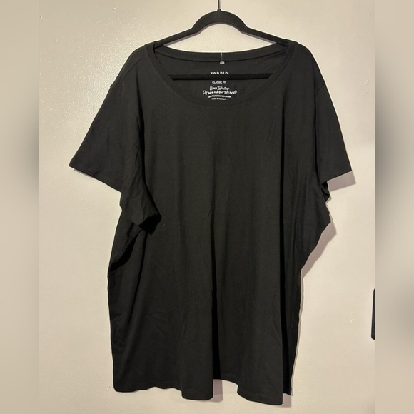 torrid Tops - Torrid Size 5 Classic Fit Tee Shirt  Like New Black